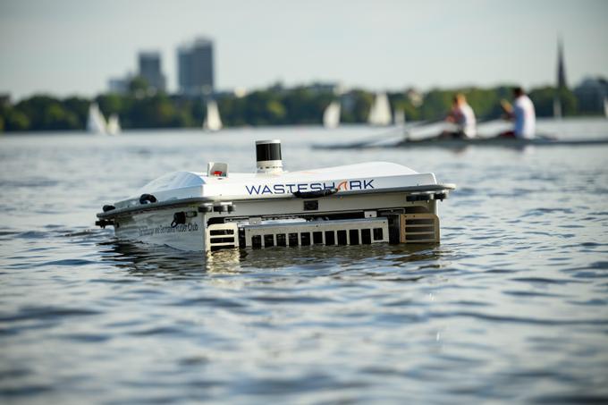Premiere auf der Alster: CREMER unterstützt Einsatz des ersten WasteShark in Deutschland